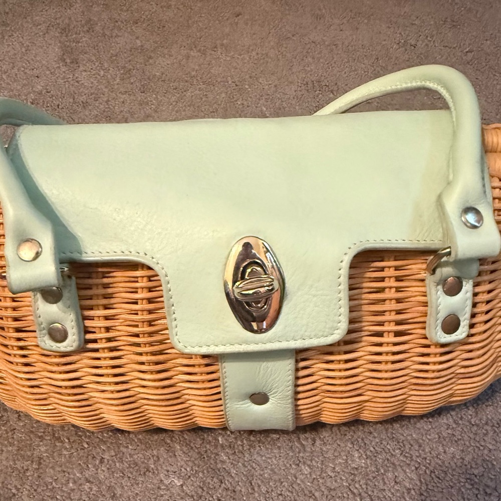 Classic Woven Straw Shoulder Bag with Mint Leather Trim - Picture 9 of 9